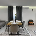 Rozi Apartments