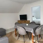 Rozi Apartments
